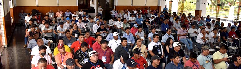 Representantes de la ONP exponen sobre jubilación en construcción civil 